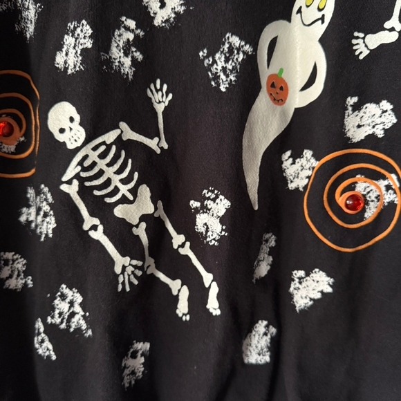 Vintage Wetpaint Unisex Halloween Ghosts Skeletons Pullover Sweatshirt, Black,OS - Picture 9 of 11